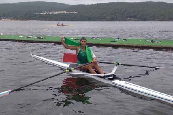 کسب مدال طلای مسابقات بین المللی روئینگ توسط قایقرانکردستانی