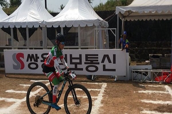 کسب نخستین مدال تاریخ دوچرخه سواری بانوان ایران توسط پرتوآذر