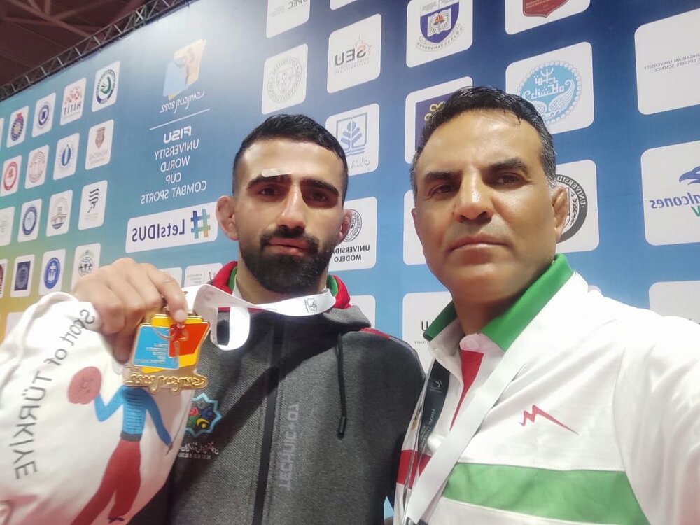 کسب پنج مدال طلا در روز نخست رقابتهای کشتی آزاد دانشجویان جهان