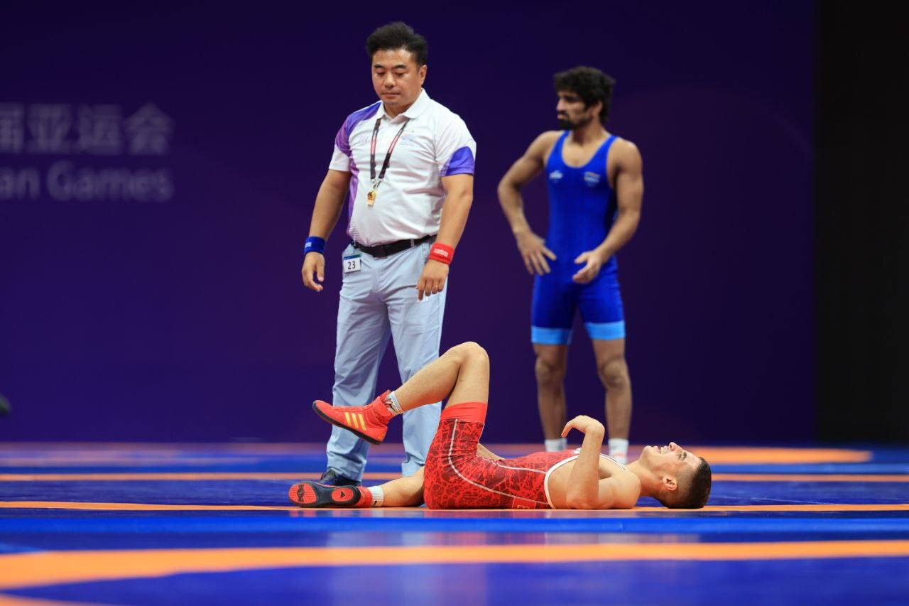 کشتی آزاد با یک فینالیست و یک حذفی شروع کرد/ طلا به رحمان میرسد؟