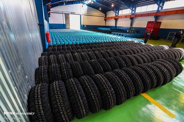 کشف بیش از یک هزار حلقه لاستیک خارجی قاچاق