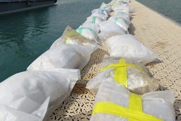 کشف بیش از ۲۱۰ کیلوگرم کوکائین در آبهای خلیج فارس