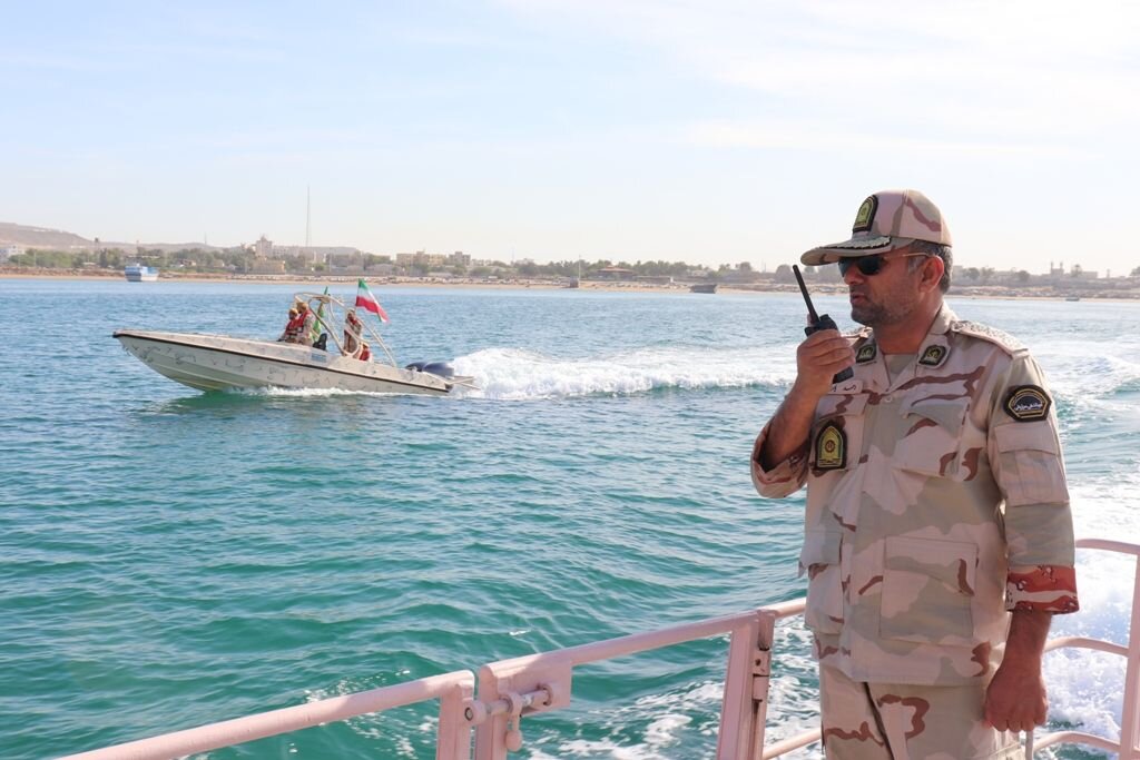 کشف بیش ۶۴ هزار لیتر سوخت قاچاق /۱۰ متهم دستگیر شدند