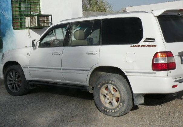 کشف لندکروزهای قاچاق در هرمزگان به ارزش ۹۰ میلیاردریال