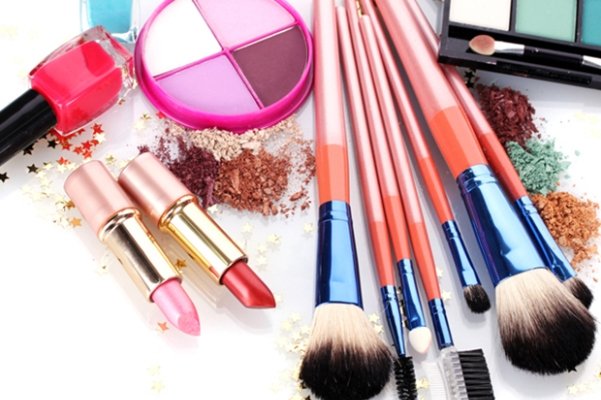 کشف ۳۵۰ میلیارد تجهیزات آرایشگاهی قاچاق در پایتخت