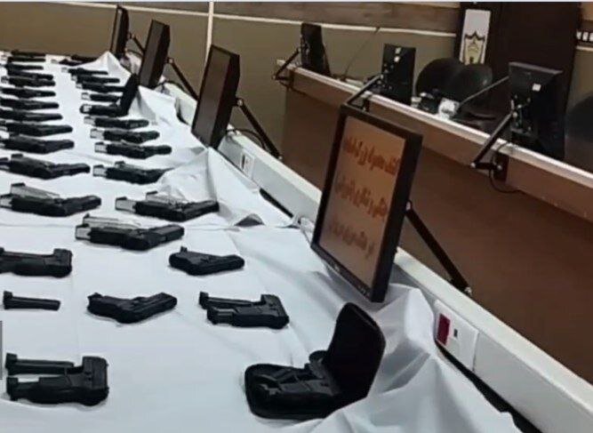 کشف ۴۹ قبضه اسلحه قاچاق در مریوان