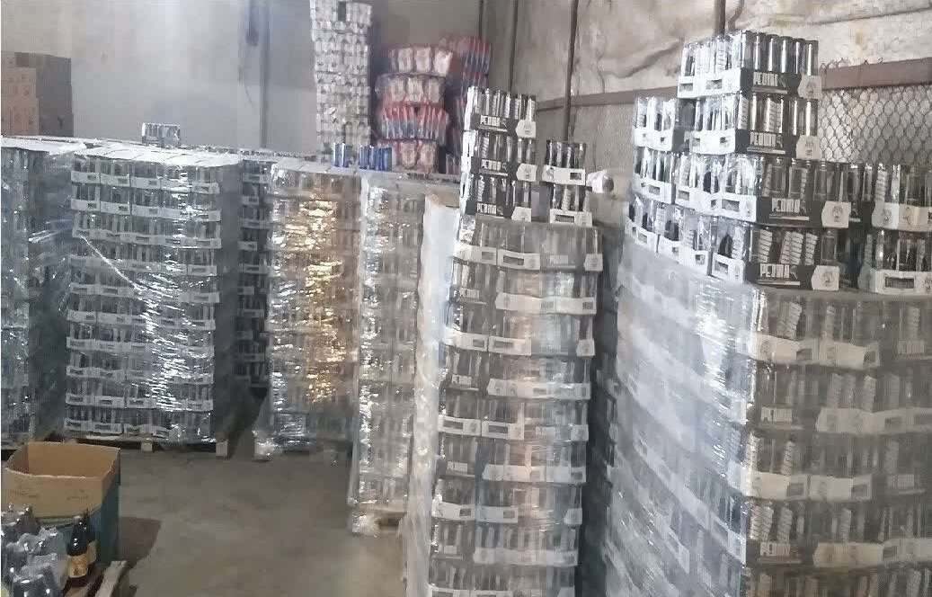 کشف ۶۰ میلیارد ریال نوشیدنی‌های قاچاق از یک انبار دررشت