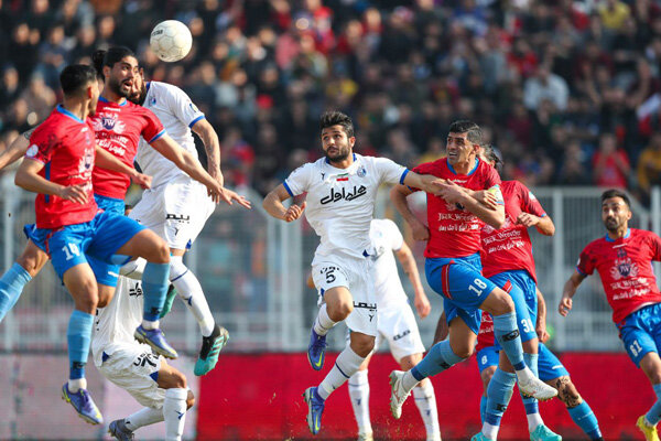 «کلانتری» بد موقع یقه استقلال را گرفت/ هدیه «خسته‌ها» بهمدعیان