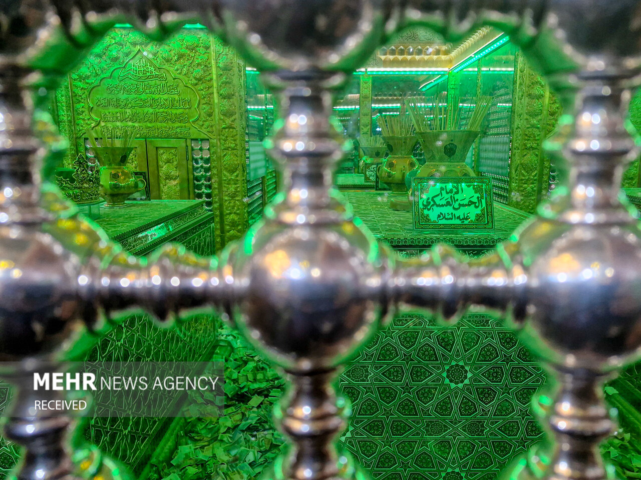 کمک ۵ میلیارد تومانی مردم آذربایجان‌غربی برای بازسازی
عتبات