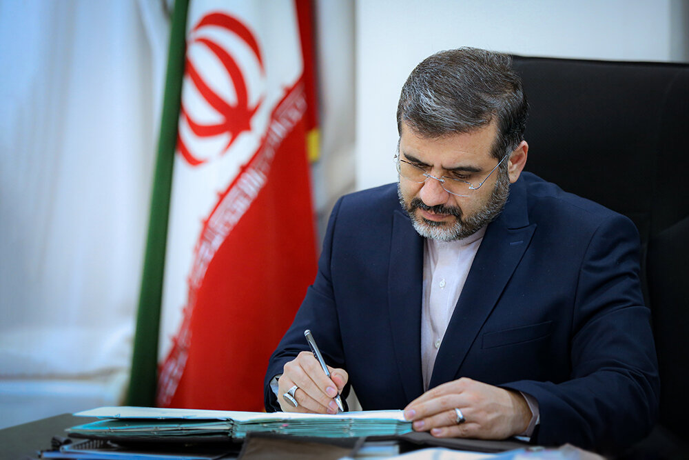 کنگره شعر عاشورایی قروه زمینه ساز تقویت شعر فارسی در غرب کشور است