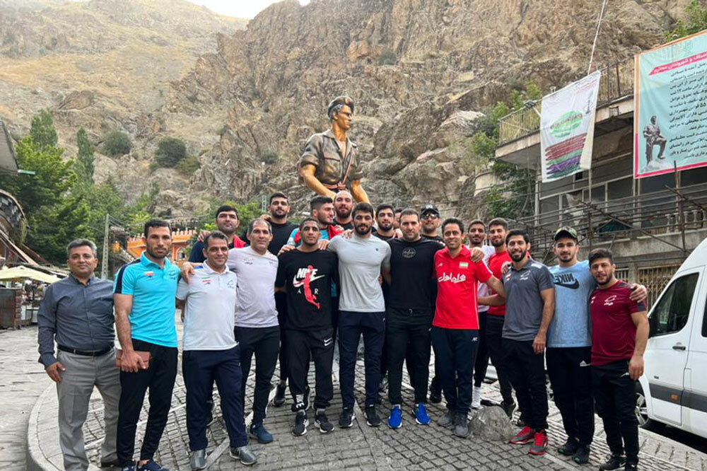 کوهپیمایی آزادکاران اردونشین در ارتفاعات توچال تهران