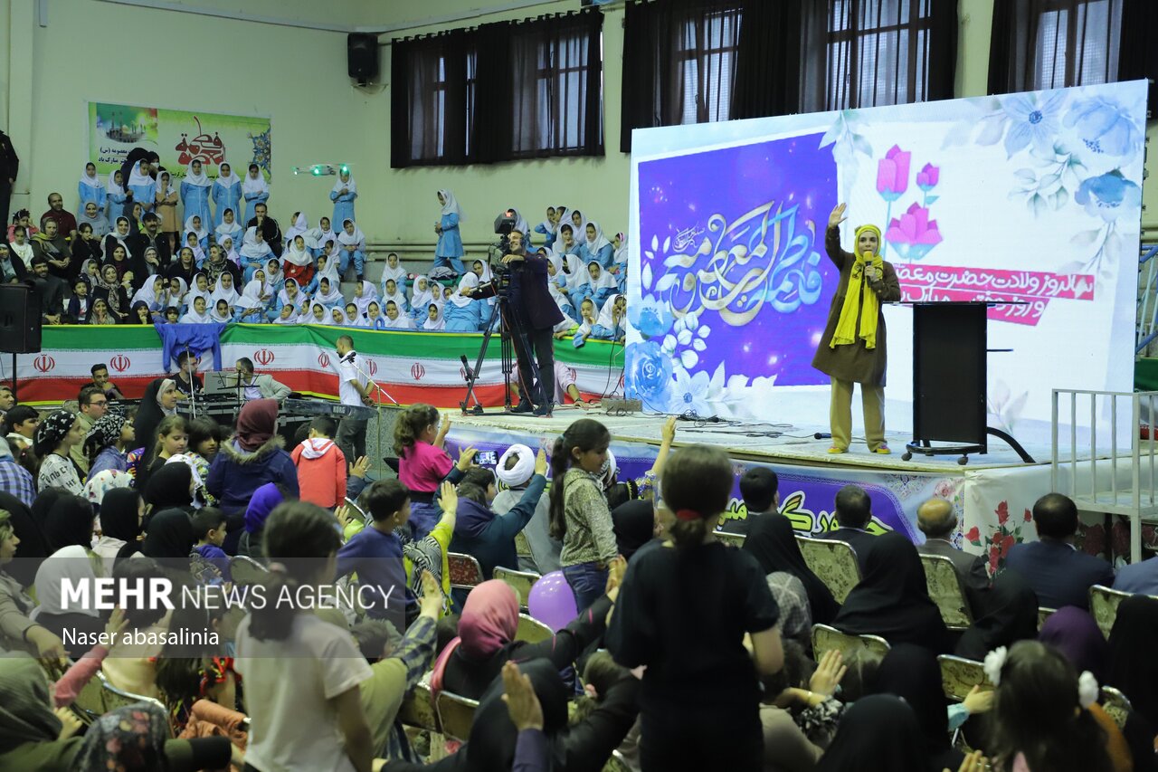 گرامیداشت روز دختر در سنندج