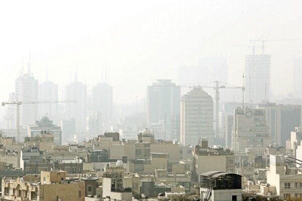 گردوغبار هوای تهران را ناسالم کرد؛ ماسک بزنید