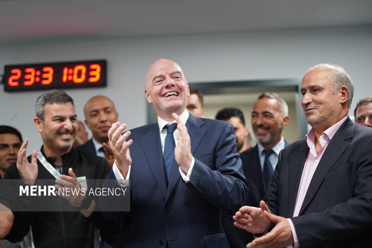 گزارش عملکرد ۱۰ ساله اینفانتینو روی میز مهدی تاج