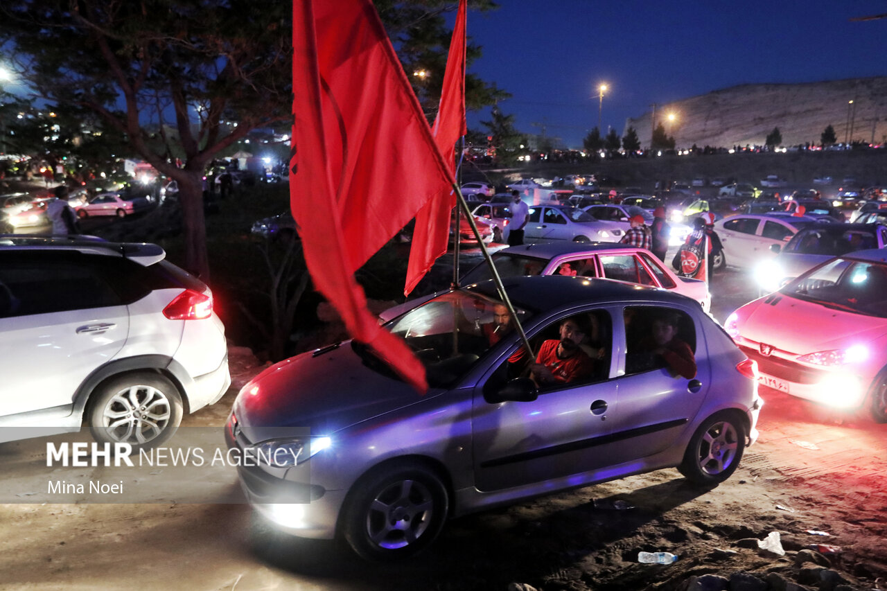 گزارش میدانی مهر از جشن خودجوش مردم تبریز برای قهرمانی تراکتور