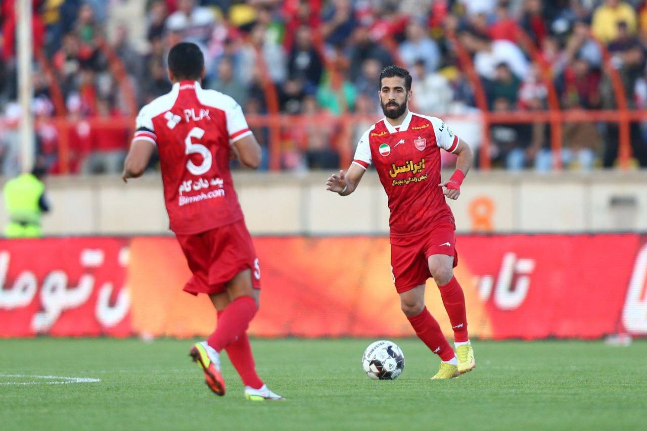 گلایه مشترک سرخپوشان از چمن بازی با پیکان: وضعیت بدبود!