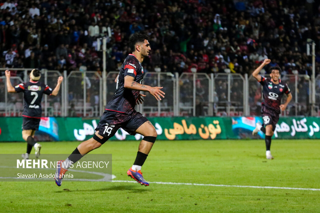 گلزن پرسپولیس: کارتال شخصیت فوق العاده‌ای دارد/ رختکن کلاس درس است