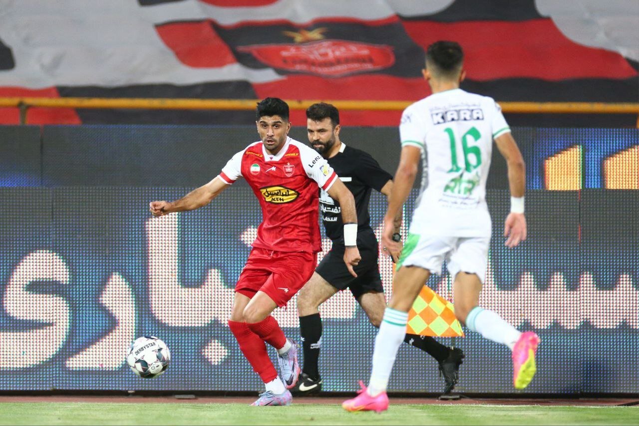 گل‌محمدی هم از عملکرد پرسپولیس راضی نیست/ روی دو حادثه پیروزشدند