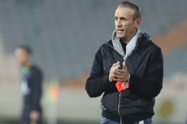 گلمحمدی : تصمیم داور اشتباه باشد به خیلی چیزها مشکوک میشویم