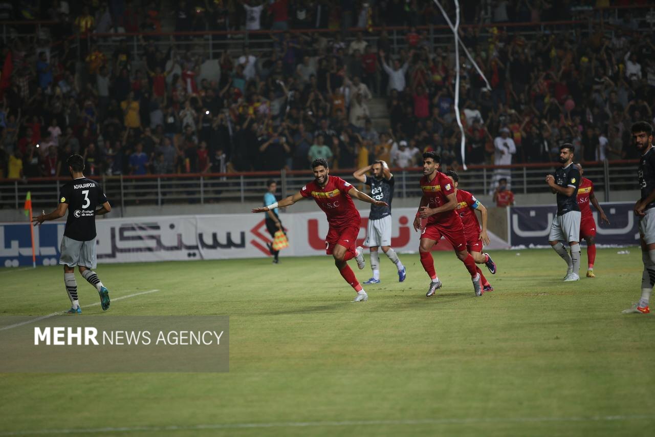 گلگهر از شکست برابر سپاهان گریخت/ خوشبختی فولاد در ثانیههای آخر
