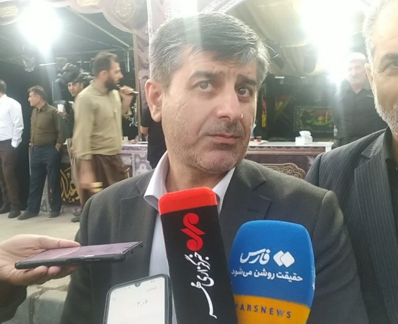 گمرکات کردستان ۸۰ پروانه خروج وسایل نقلیه حمل موکب‌ها راصادر کرد