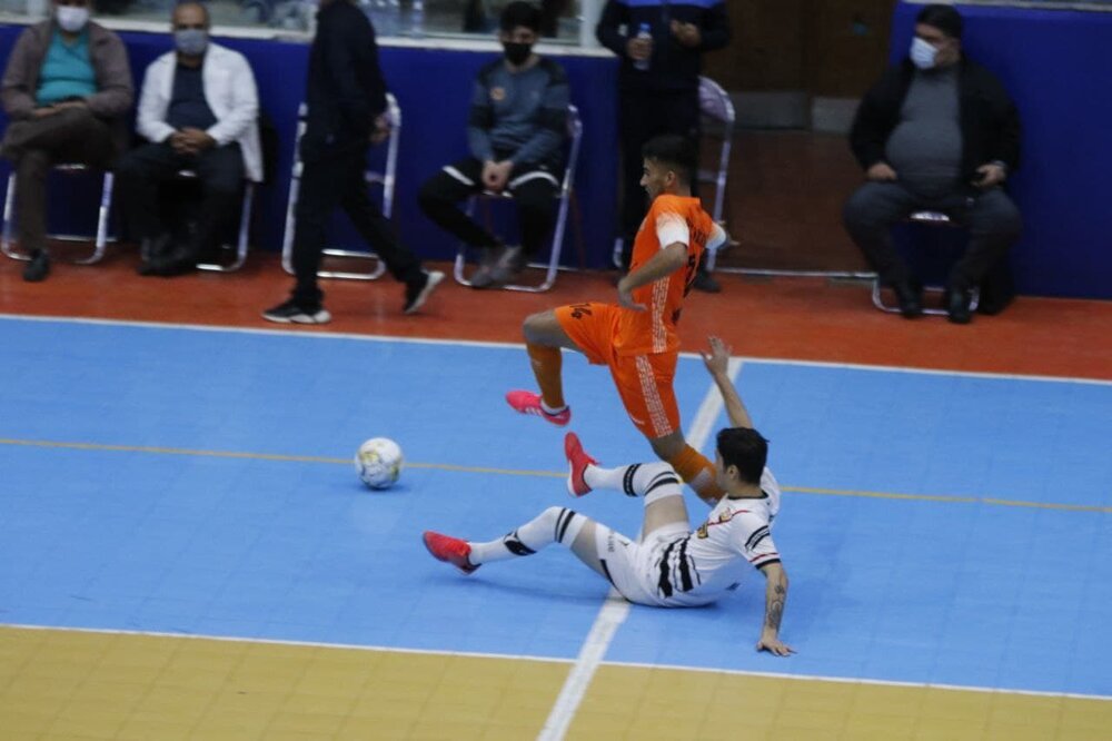 گیتی پسند برنده جنگ صدر و صعود مس به رده دوم/ قعر جدول حفاری شد!