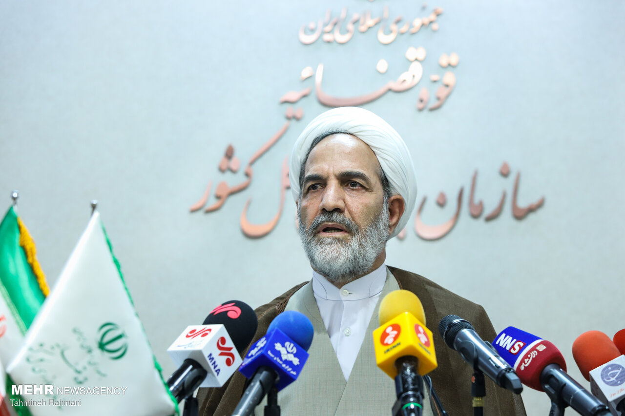 یاریگر اصحاب رسانه در برخورد با ترک فعلها هستیم