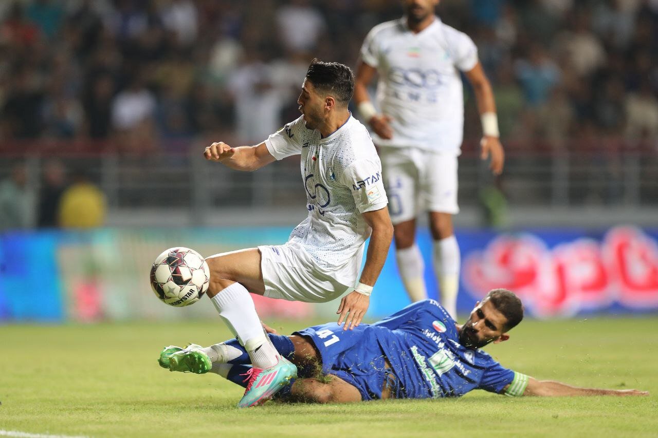 یخزدگی در خط حمله استقلال؛ مهاجمان توان گلزنی ندارند