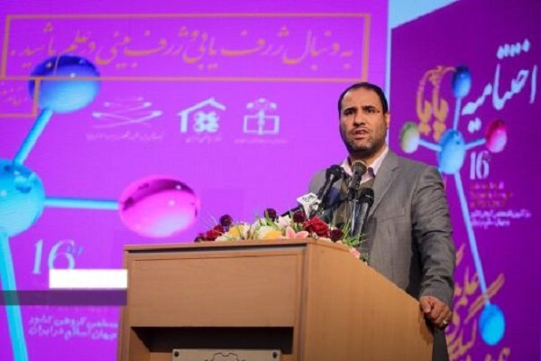 یک دقیقه تأخیر در اجرای سند تحول بنیادین خیانت به آیندگان است