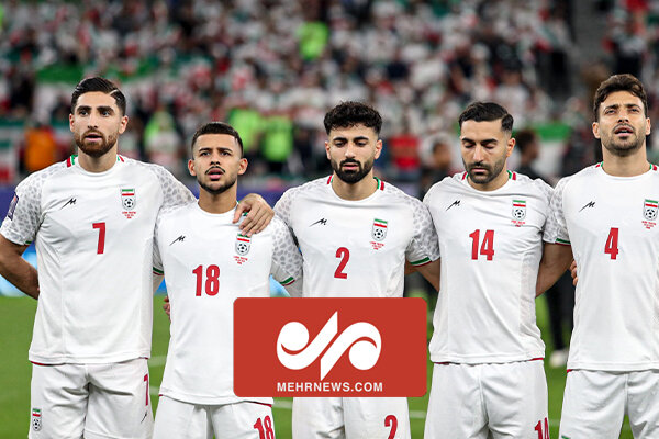 یک دقیقه سکوت به احترام شهدای غزه قبل از شروع بازی ایران وفلسطین