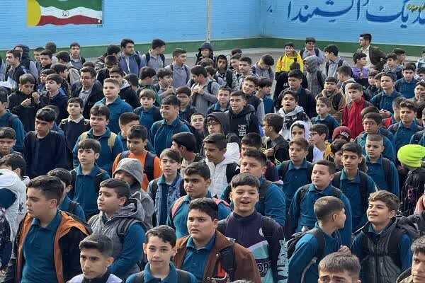 یک سنگر مبارزه با استکبار؛ زنگ مهر در مدارس صدرا نواخته شد
