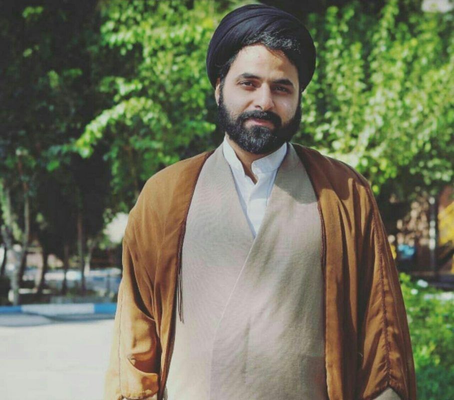 یک مقام قضایی: “صدرالساداتی” خلع لباس دائم نشده است