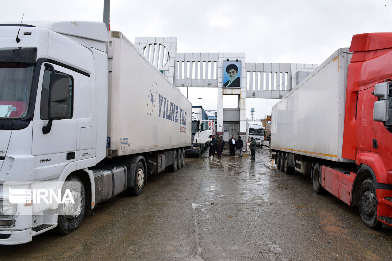 یک میلیارد و ۴۴۰ میلیون دلار مبادلات تجاری در کردستان انجام شد