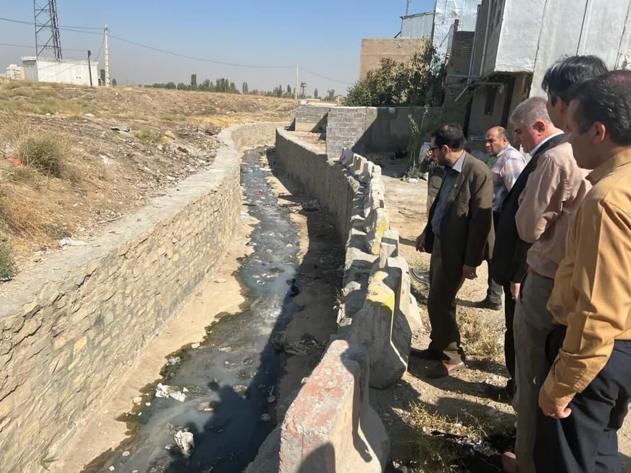 یک هکتار از اراضی تصرف شده بستر رودخانه زرینه رود آزارسازی شد