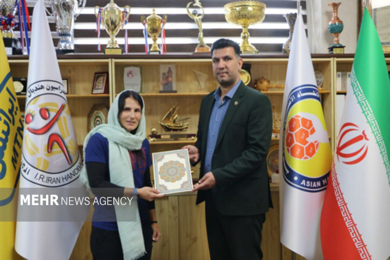 یک پرتغالی سرمربی هندبال بانوان ایران شد/ پاکدل: نگاه بلندمدت داریم