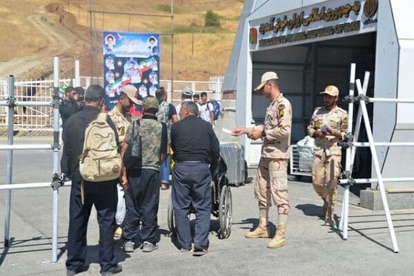 ۱۰ هزار زائر خارجی از آذربایجان غربی به کربلا مشرف
شدند