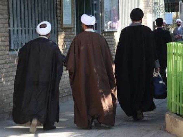 ۱۰۰ مبلغ ویژه ایام پایانی صفر به مناطق مختلف کردستان اعزامشدند