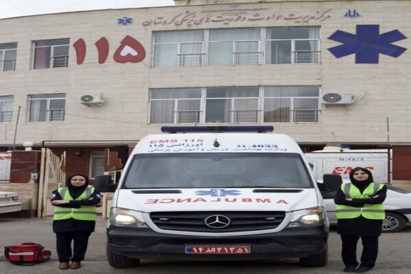 ۱۲ مادر باردار گرفتار در برف و کولاک به مراکز درمانی منتقلشدند