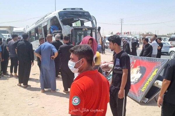 ۱۶ مصدوم در تصادف مینی‌بوس حامل زائران ایرانی در محور نجف به کربلا