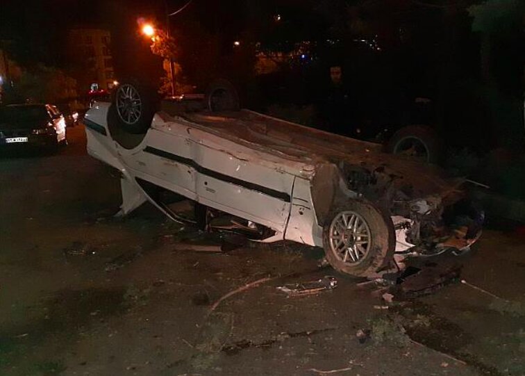 ۲ فوتی در حادثه واژگونی خودروی پرشیا