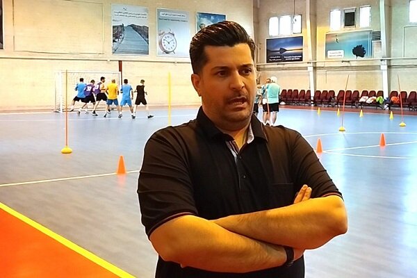 ۲۵ داور و کمک داور در تست پیش فصل مردود شدند