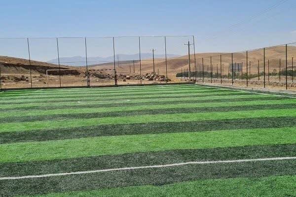 ۴ زمین چمن مصنوعی در روستاهای سقز احداث می شود