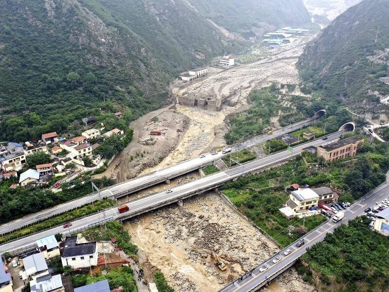 ۴ کشته و ۳ مفقود در پی رانش زمین در جنوب غربی چین