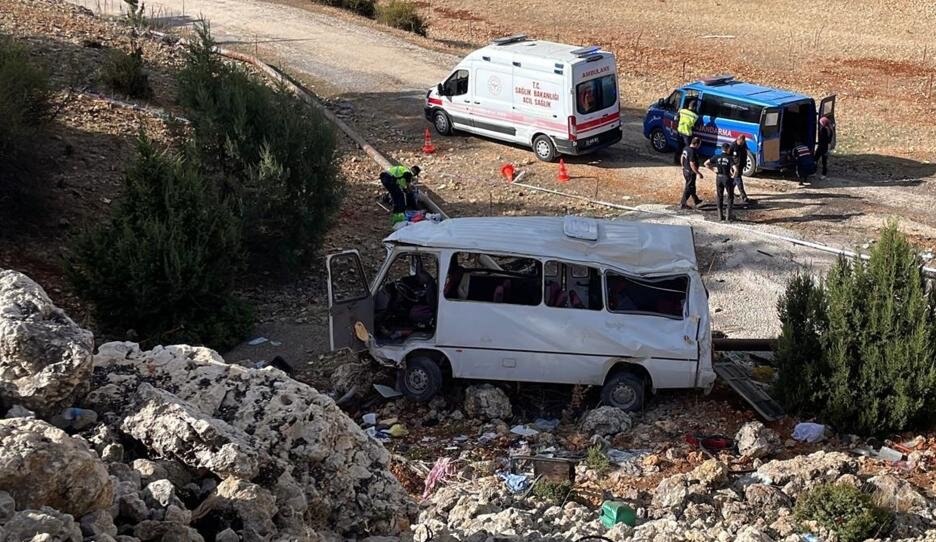 ۵ کشته و ۱۴ زخمی در واژگونی مینیبوس در جنوب ترکیه