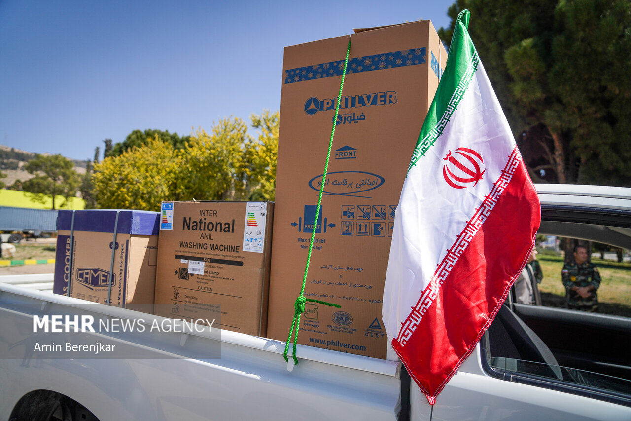 ۷۳۳ فقره جهیزیه به مددجویان کمیته امداد کردستانی اهداشد