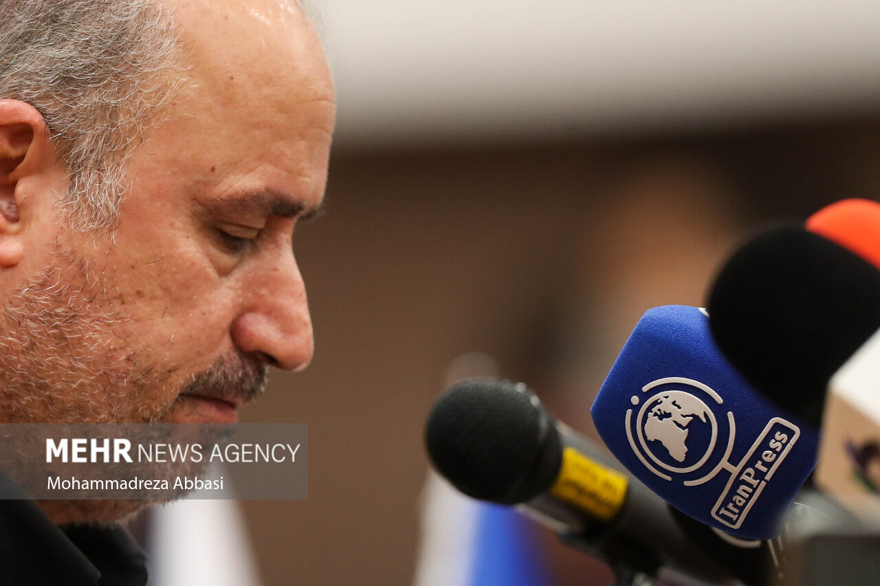 ۸ ادعای «بی خاصیت» تاج در ۹ ماه/ جلسه با رئیس فیفا سر کاری است؟