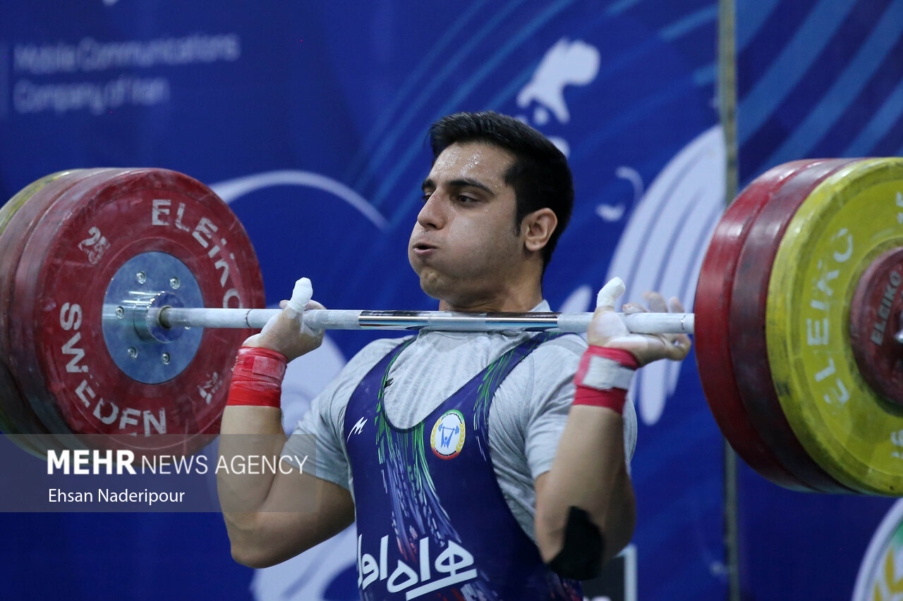 ۹ وزنه‌بردار ایران در راه قطر