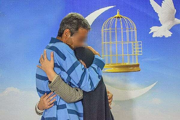 ۹۸ محکوم آذربایجان غربی با پابند الکترونیکی به آغوش خانواده بازگشتند