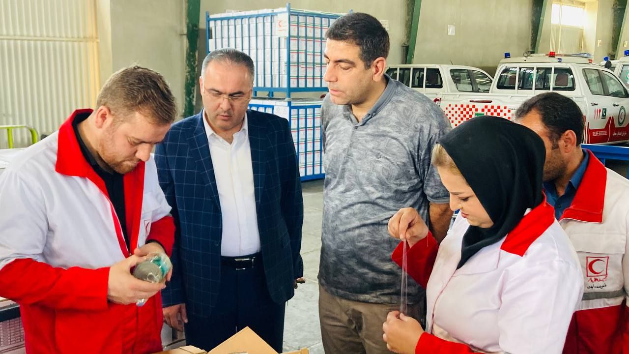 تخصیص و توزیع ۳۰ میلیارد ریال تجهیزات امدادی به پایگاه‌های استان / بازدید مدیرعامل از روند توزیع و آماده‌سازی اقلام انبارهای امدادی