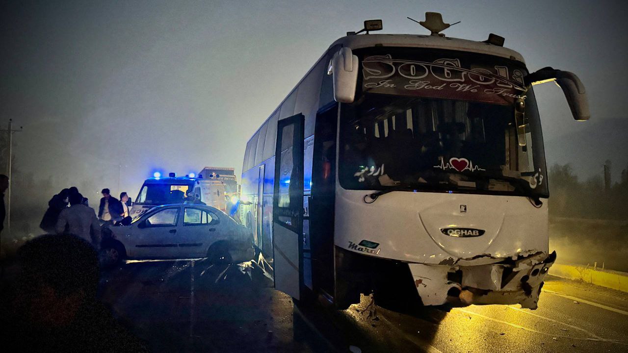 تصادف اتوبوس با تیبا در محور سلماس به ارومیه ۲۹ حادثه دیده و ۲ مصدوم برجای گذاشت